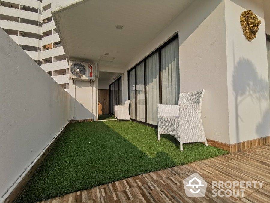 picture 2-BR Condo at Jomtien Paradise Condominiums close to Jomtien Beach (ID 2172242) - 34/40