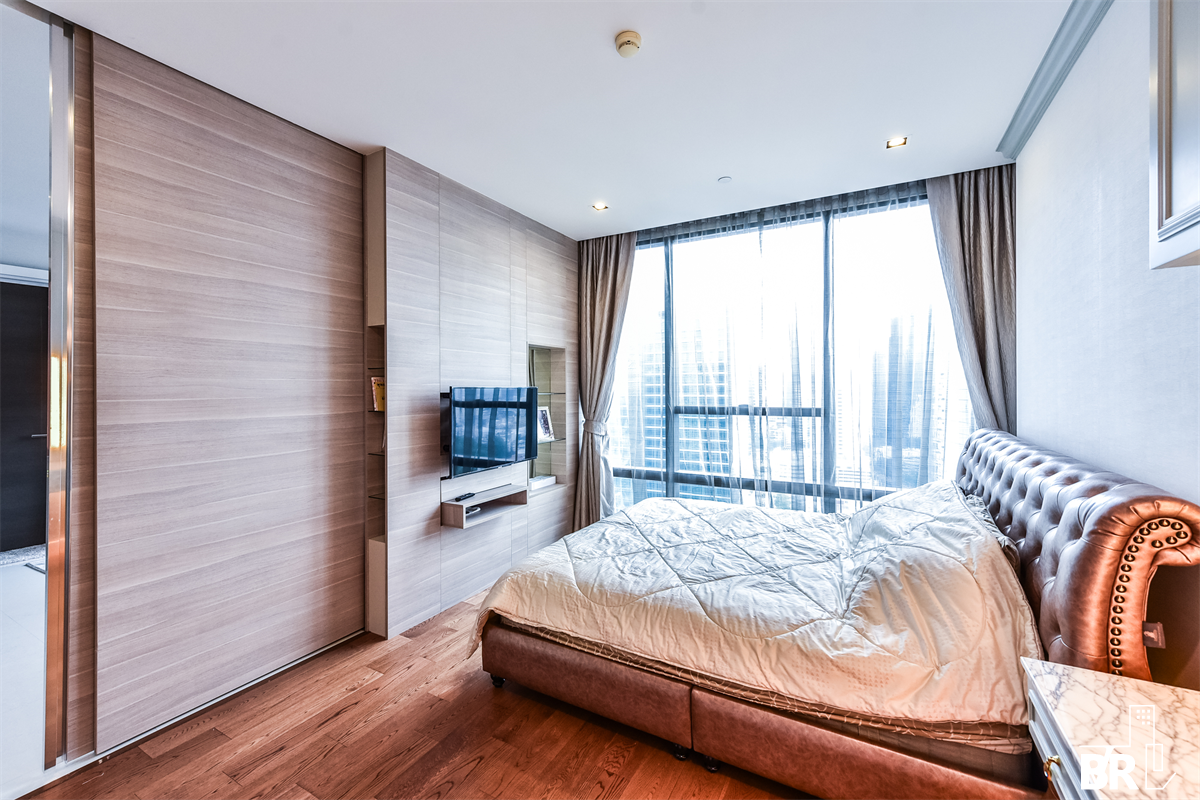 picture The Bangkok Sathorn near BTS Surasak Ultimate Luxury Condo in Business District - 3/10