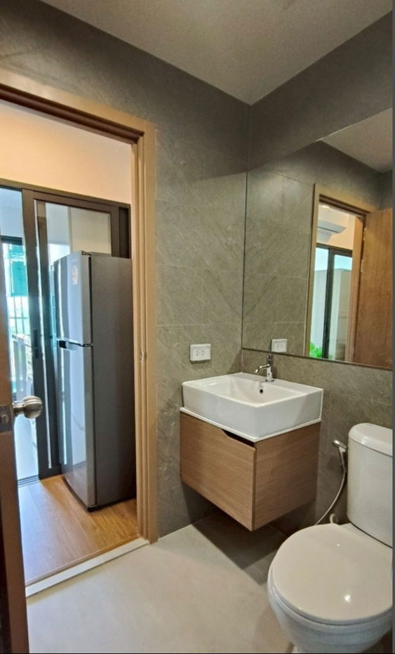 picture rent: The Living Ramkhamhaeng, beautiful, cheap, good location, ready to move in, near MRT Lam Sali. Interested, add Line @841qqlnr - 6/12
