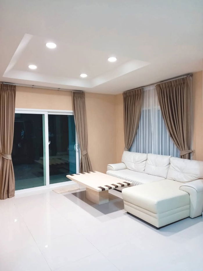รูป ให้เช่า เซนโทรรัตนาธิเบศร์ หลังใหญ่70 ตรว. 3 ห้องนอน , 3 ห้องน้ำ  จอดในบ้าน 4 คัน , แอร์ 4 , เฟอร์ครบห่างสถานีรถไฟฟ้าบางพลู 1.5 กิโล - รูปที่ 3/9