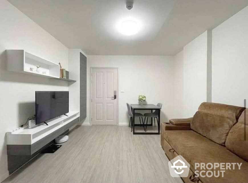 picture 1-BR Condo at D Condo Ping close to CentralFestival Chiangmai (ID 2170802) - 8/10