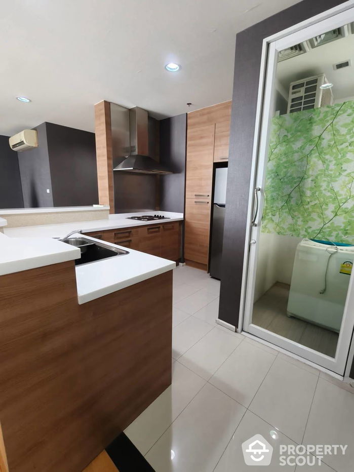 picture 2-BR Condo at Villa Sikhara Condominium close to Phrom Phong (ID 2171408) - 15/16