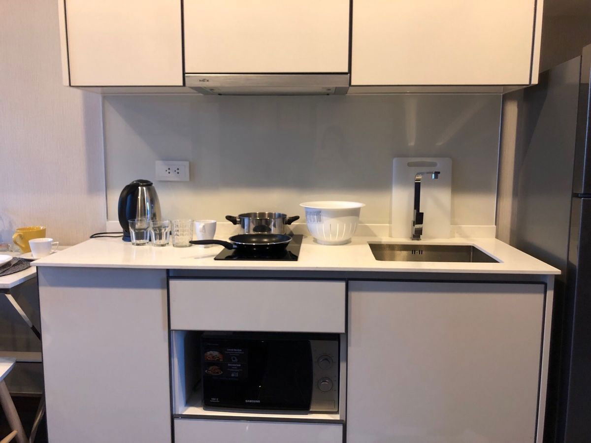 picture Code: KJ7262  for rent C Ekkamai // Line ID: @kjcondo (with @) // - 5/7