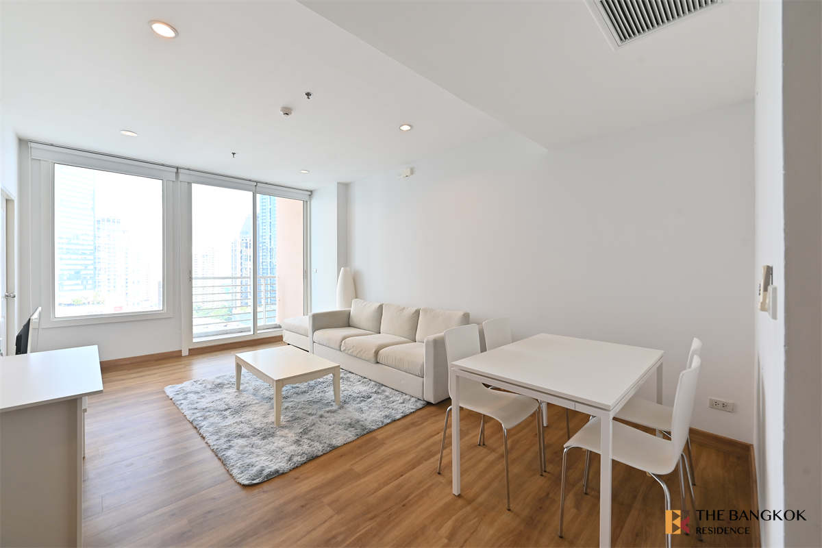 picture Luxurious Design, Elevated Atmosphere Siri Residence near BTS Phrom Phong - 3/10