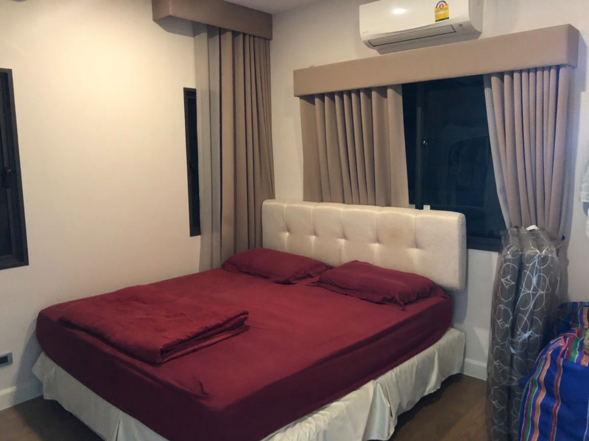 รูป บ้านเดี่ยวขายด่วน 🔥 Burasiri Watcharapol 🔥 4 ห้องนอน 5 ห้องน้ำ เฟอร์นิเจอร์ และ เครื่องใช้ไฟฟ้าครบ  - รูปที่ 9/11