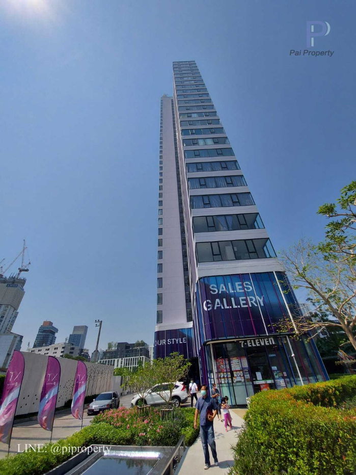 picture Freehold Fully furnished 1 bedroom unit for sale in XT Ekkamai of the Bangkok's core area. Enjoy an annual return of 4.26% upon purchase. - 4/24