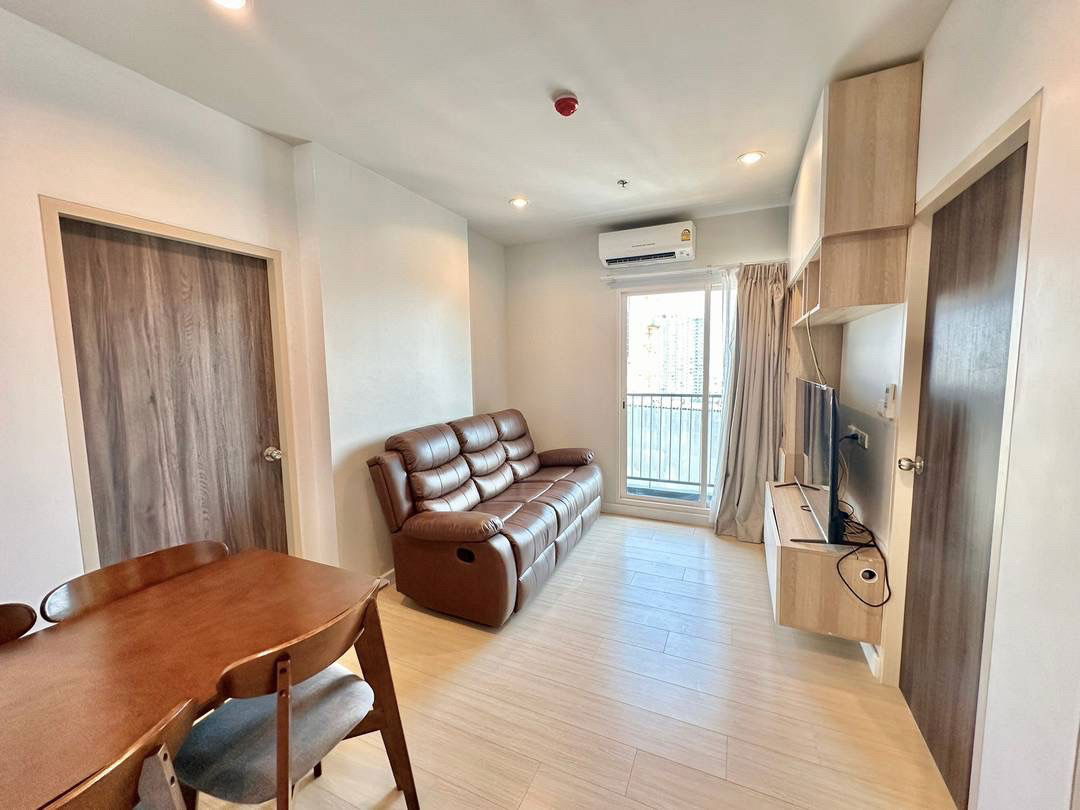 picture Condo for rent Metro Sky Wutthakat near BTS Wutthakat, convenient travel | Price 31,000 baht - 8/18