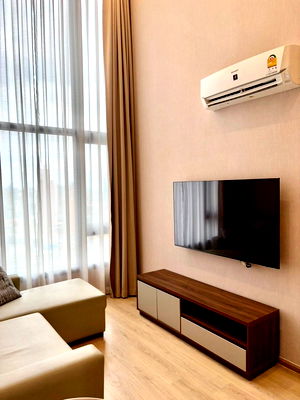 Condos for rent : Code: KJ7300  for rent Life Rama 4 - Asoke // Line ID: @kjcondo (with @) //