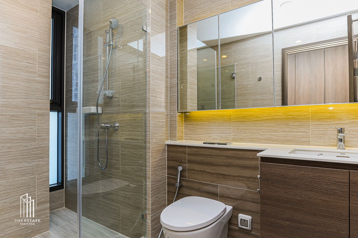 รูป For Rent Whizdom Essence ชั้นสูง 20+ ห้องมุม ทิศเหนือ ใกล้ BTS Punnawithi 78.21 sq.m. 2 bedroom @55,000 Baht - รูปที่ 10/11