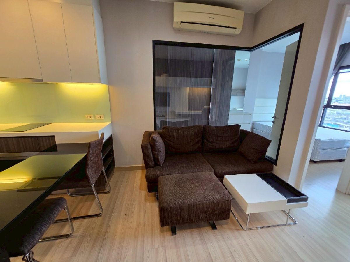 picture For Rent! Urbano Absolute Sathon-Taksin (Krungton BTS, The Icon Siam) Unit: 1Bedroom (38 sq.m.), 12Floor - 13/14