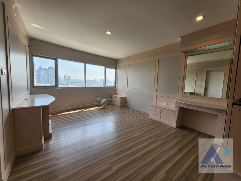 รูป 🔼🔽 AccomA 📩 Newly renovated 4 BR Condominium @Saichol Mansion (AA33852) - รูปที่ 17/20