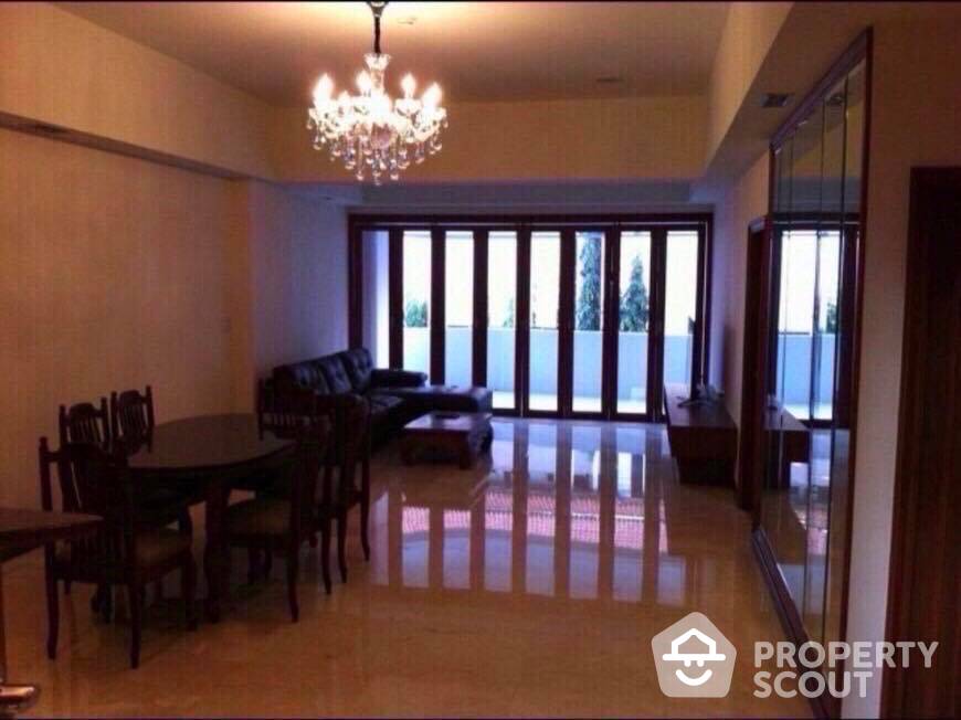 picture 2-BR Condo at Premier Condominium near BTS Phrom Phong (ID 2171628) - 2/12