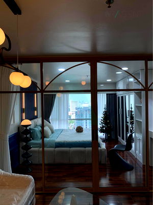 Condos for sale : 🚩 For Sell Condo SUKHUMVIT SUITE Building 1, Floor 23,1 bed room, Room size 40 sqm