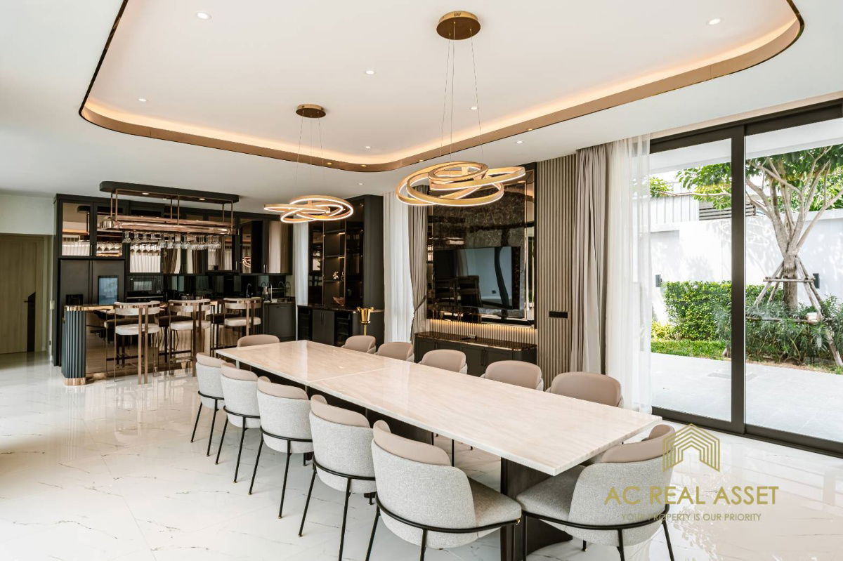 picture Luxurious penthouse, fully furnished, ready to move in, only 70 meters from Na Jomtien Beach - 21/28