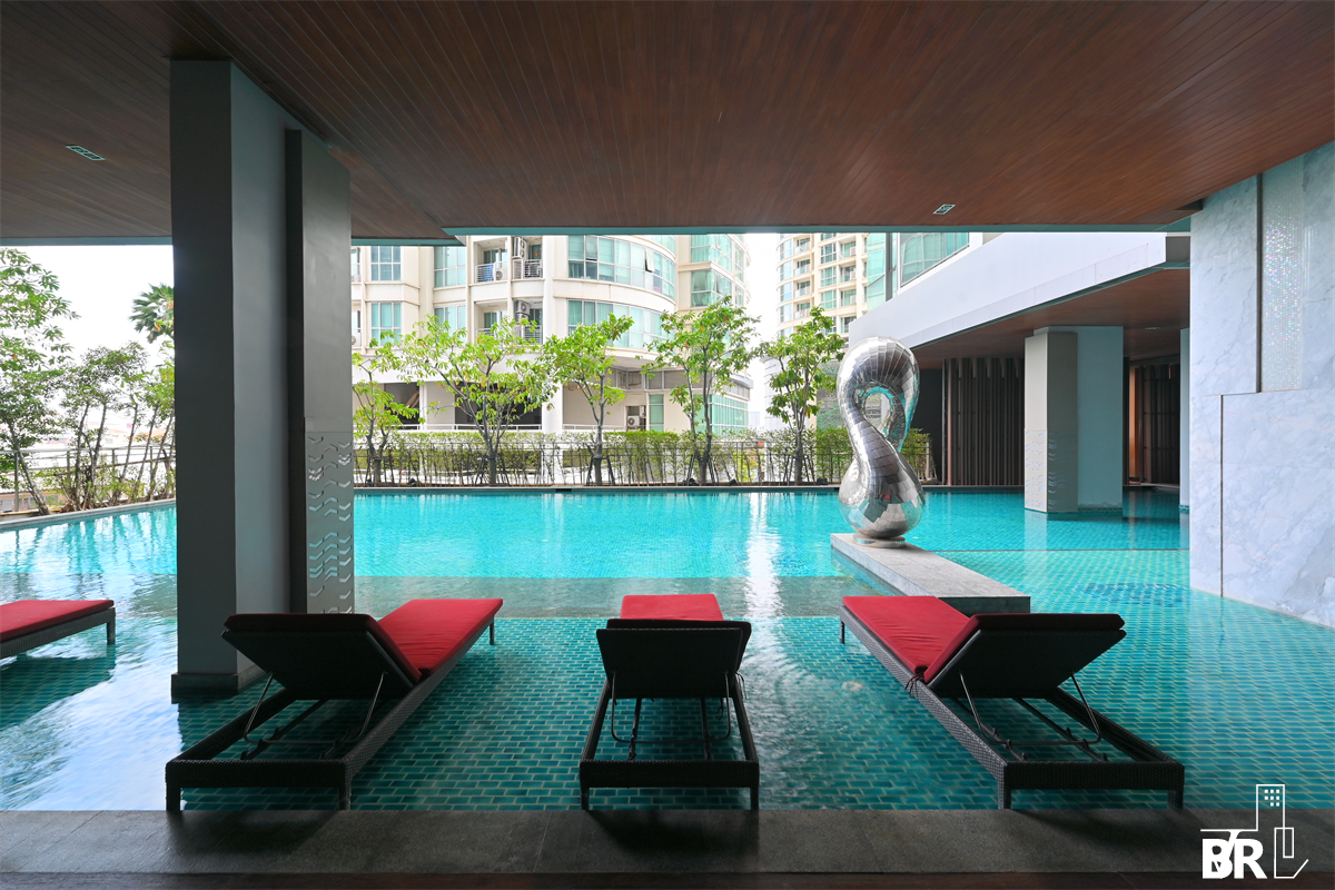 picture The Room Sukhumvit 69 Luxury Unit, Ready for You Without the Wait near BTS Phra Khanong - 7/9