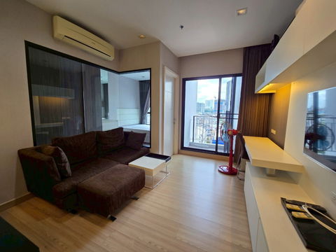  ให้เช่า คอนโดเออบาโน แอบโซลูท สาทร -ตากสิน BTS สถานีกรุงธน ใกล้ The Icon Siam 1 ห้องนอน 38 ตารางเมตร ชั้น 12
