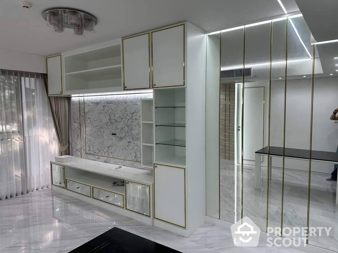 รูป คอนโด 2-ห้องนอน ที่ ไซมิส จอยญ่า ใกล้ MRT เพชรบุรี (ID 1445540) - รูปที่ 1/9
