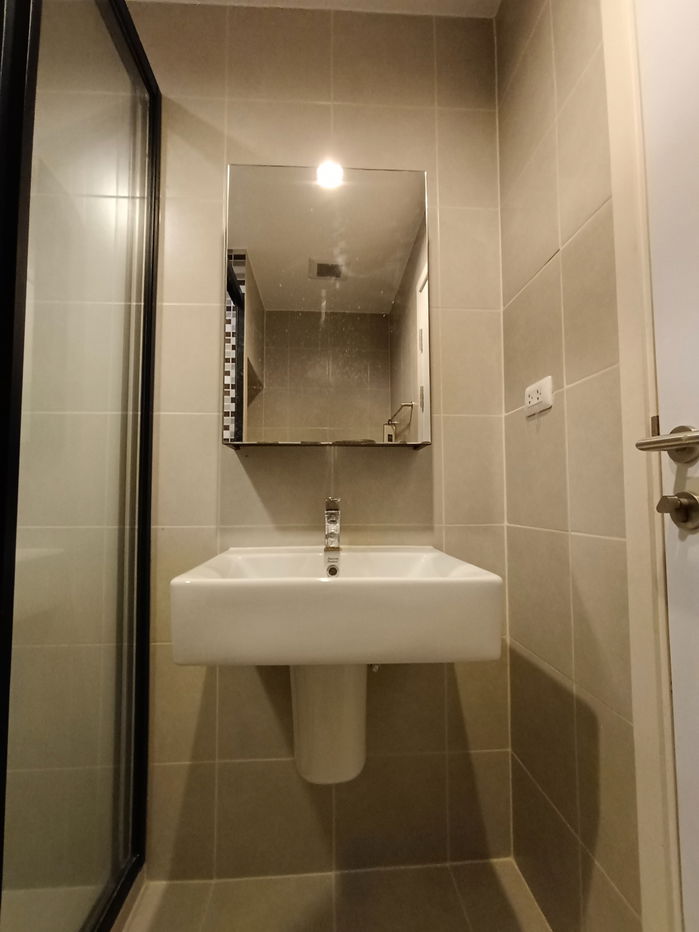 รูป 🌆 ให้เช่า The Base Phetkasem ใกล้ MRT เพียง 100 ม. | ชั้นสูง วิวเมือง + Walk-in Closet @90condo 🌃 - รูปที่ 8/15