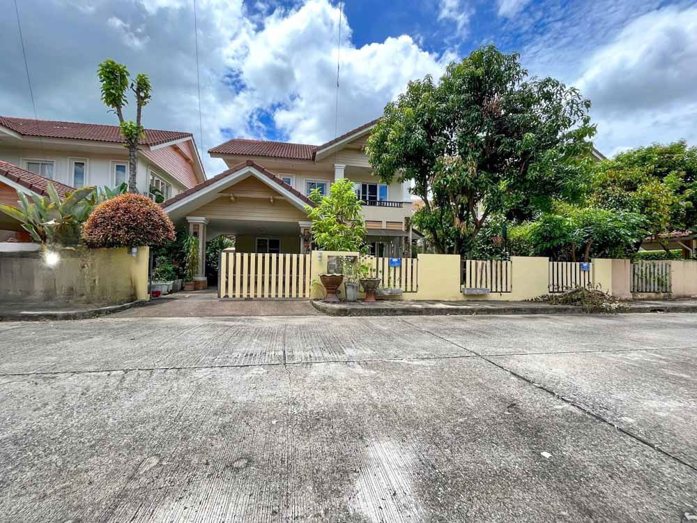 picture Your dream home awaits! A stunning 2-story rental house in a beautiful village, near multiple international schools in Chiang Mai! - 1/20
