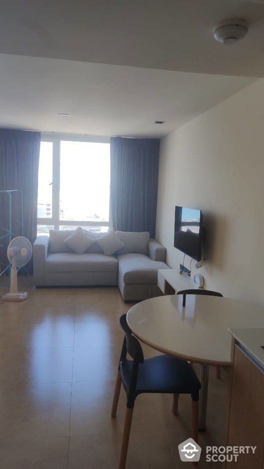 picture 1-BR Condo at The Cliff Pattaya close to Phratamnak (ID 1611485) - 4/12