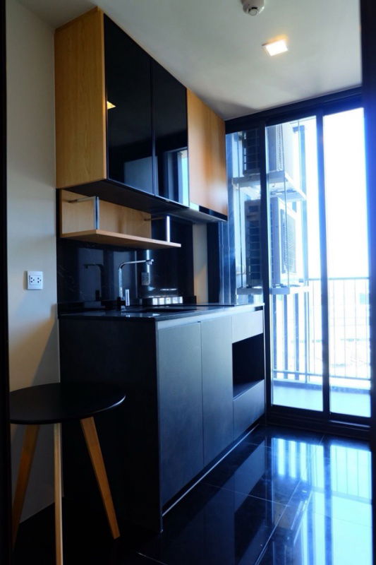 picture Code: KJ7257  for rent THE LINE Jatujak - Mochit // Line ID: @kjcondo (with @) // - 4/10