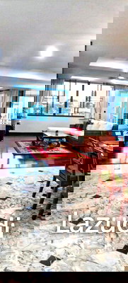 คอนโดให้เช่า : 194.0 ตร.ม.  3 ห้องนอน  2 ห้องน้ำ คอนโดสำหรับ เช่าใน คลองตันเหนือ