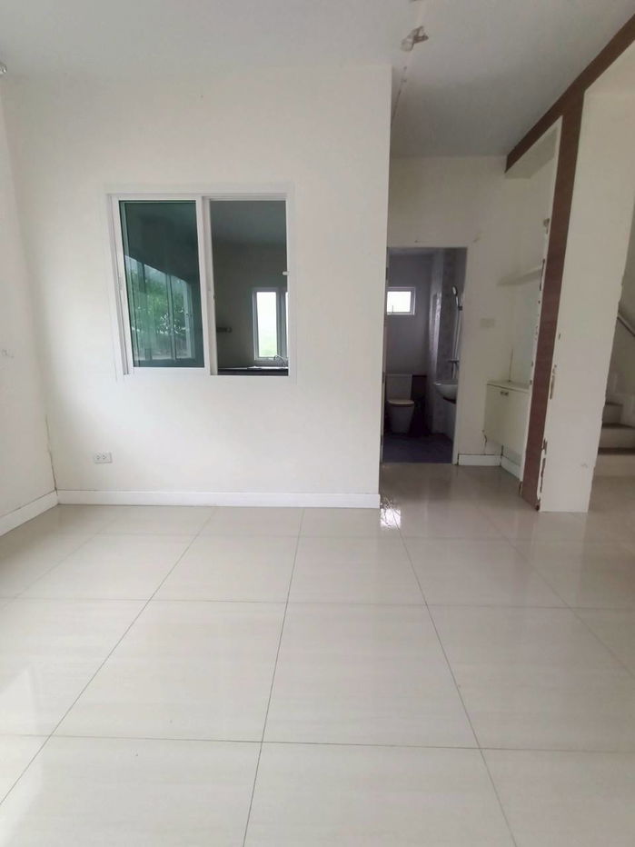 รูป บ้านเดี่ยว เนื้อที่ทั้งหมด 368.4 ตารางเมตร 165/114 หมู่บ้านฉัตรทองการ์เด้นท์วิลล์ ตำบลท่าข้าม อำเภอหาดใหญ่ สงขลา ราคา 3,900,000 บาท - รูปที่ 3/15