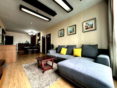 Condos for rent Pinthong Industrial Estate : Ladda Condo View for rent, beautiful room,great  view, fully decorated, with furniture