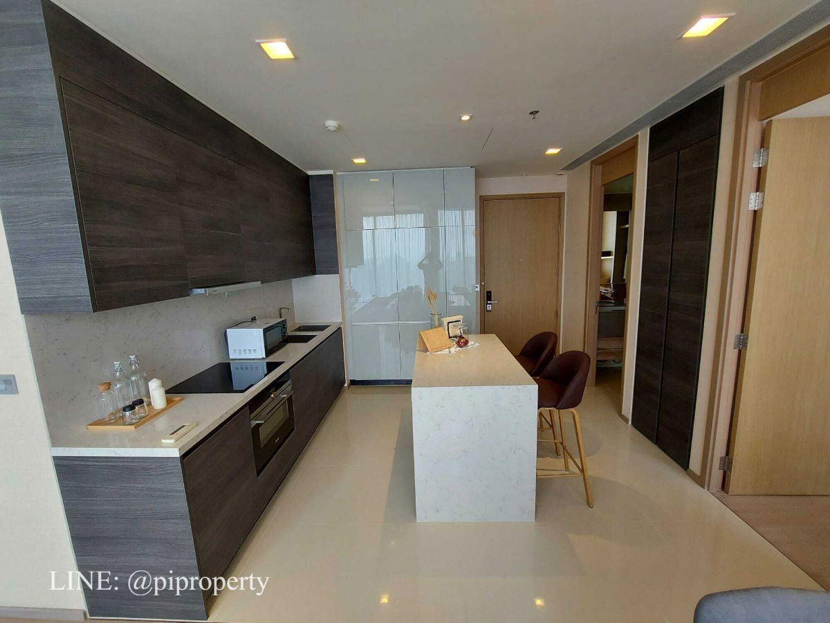 picture Homy and luxury 2 bedrooms unit for rent in the top location Esse Asoke. Well designed with high-level visions. BTS and MRT systems accessing.   - 7/49