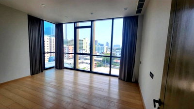 ขายคอนโด : ❖ Rare Unit ❖ ชั้น 05+ | 125.00 ตร.ม. 2 ห้องนอน, 3 ห้องน้ำ | คอนโดใกล้ เจ อเวนิว ทองหล่อ 2 นาที, BTS ทองหล่อ 5 นาที, ดองกิ มอลล์ 7 นาที