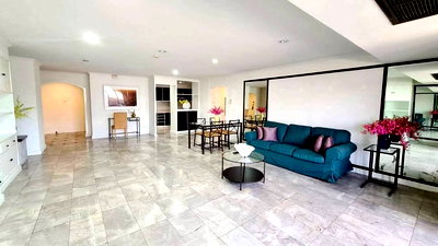 Condos for rent : LTH12753 - The Waterford Park Condo FOR RENT Size 147 sqm. 2 beds 2 baths Near BTS Phrom Phong Station ONLY 47K/Month