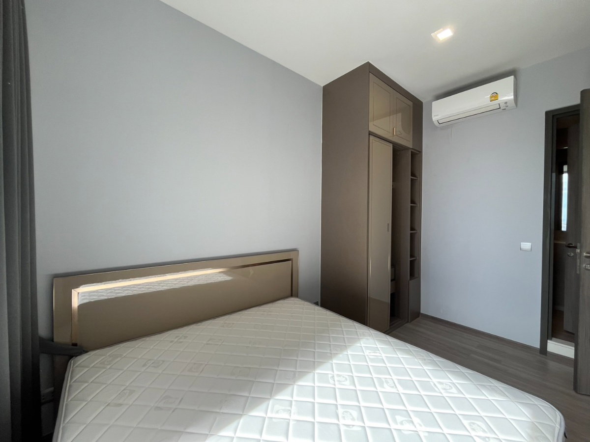 picture Available 22Jul26!. Rhythm Charoenkrung. 1bed 35sqm. Line id: @pfagent - 10/14