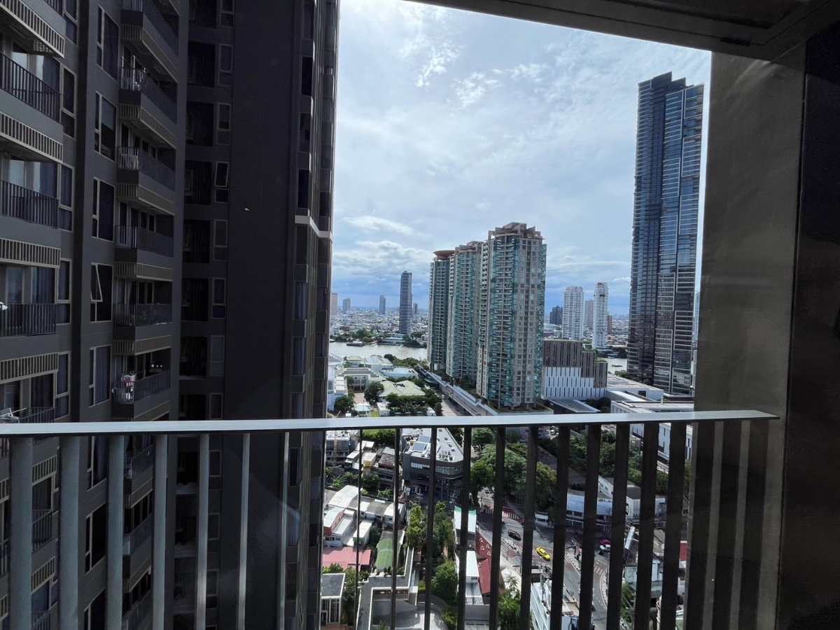 picture Available 22Jul26!. Rhythm Charoenkrung. 1bed 35sqm. Line id: @pfagent - 13/14