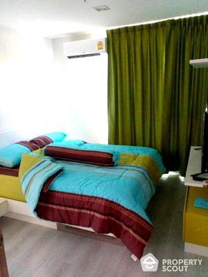 Condos for sale Impact Muang Thong : 2-BR Condo at Grene Chaengwattana in Khlong Kluea (ID 1997366)