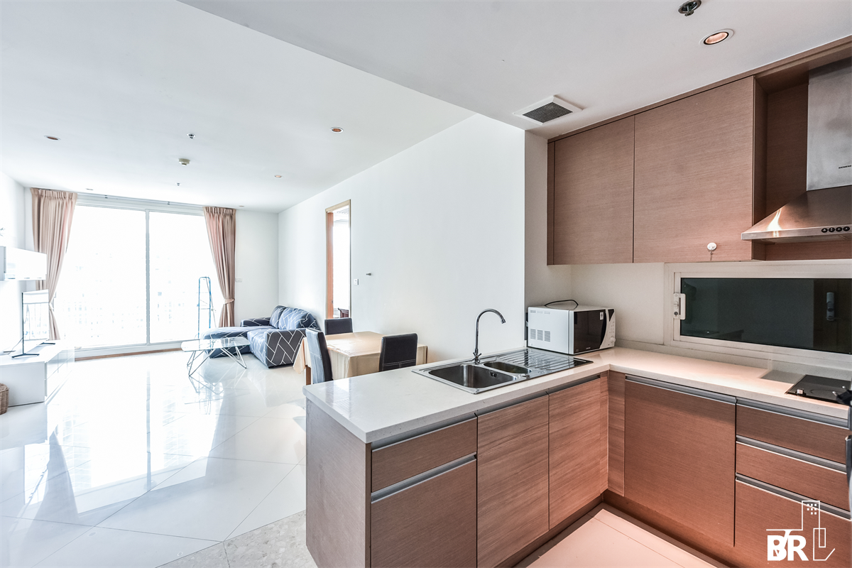picture The Empire Place Luxury Condo Ready to Move-in at the Best Location - 1/10