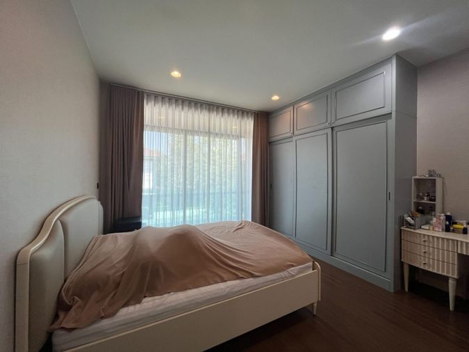 4-bed house for rent, 280 sqm, 60 sq wah, Setthasiri Krungthep kreetha 2