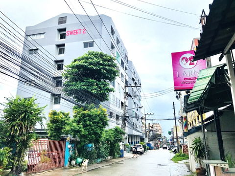 Condo for Sale, Jomtien Sweet Condotel 2, Jomtien, Pattaya, Chonburi, 32 sqm, ready to move, tourist attraction.
