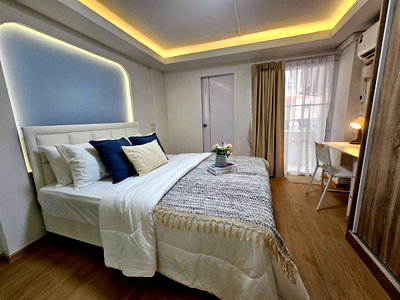 Condos for sale : S2922 Condo For Sale Baan Phayapirom Condominium