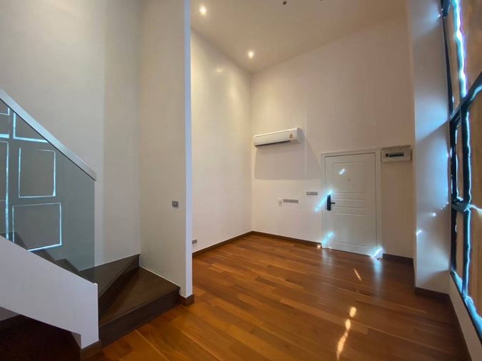 GD0630 ให้เช่าคอนโด อัลติจูด ซิมโฟนี เจริญกรุง คอนโดหรู ใจกลางเมือง ห้องแบบ Duplex ใหม่ สะดวกสบาย พร้อมเข้าอยุ่