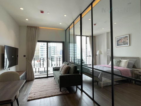🚩 For Rent Condo MUNIQ SUKHUMVIT 23 Building 1, Floor 20,1 bed room, Room size 43 sqm