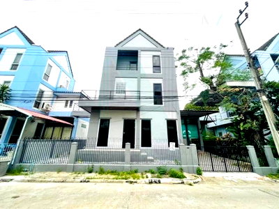 ขายบ้านเดี่ยว : ขายบ้านแฝด โครงการ บ้านแสงอรุณ 3 ชั้น 3 ห้องนอน 3 ห้องน้ำ