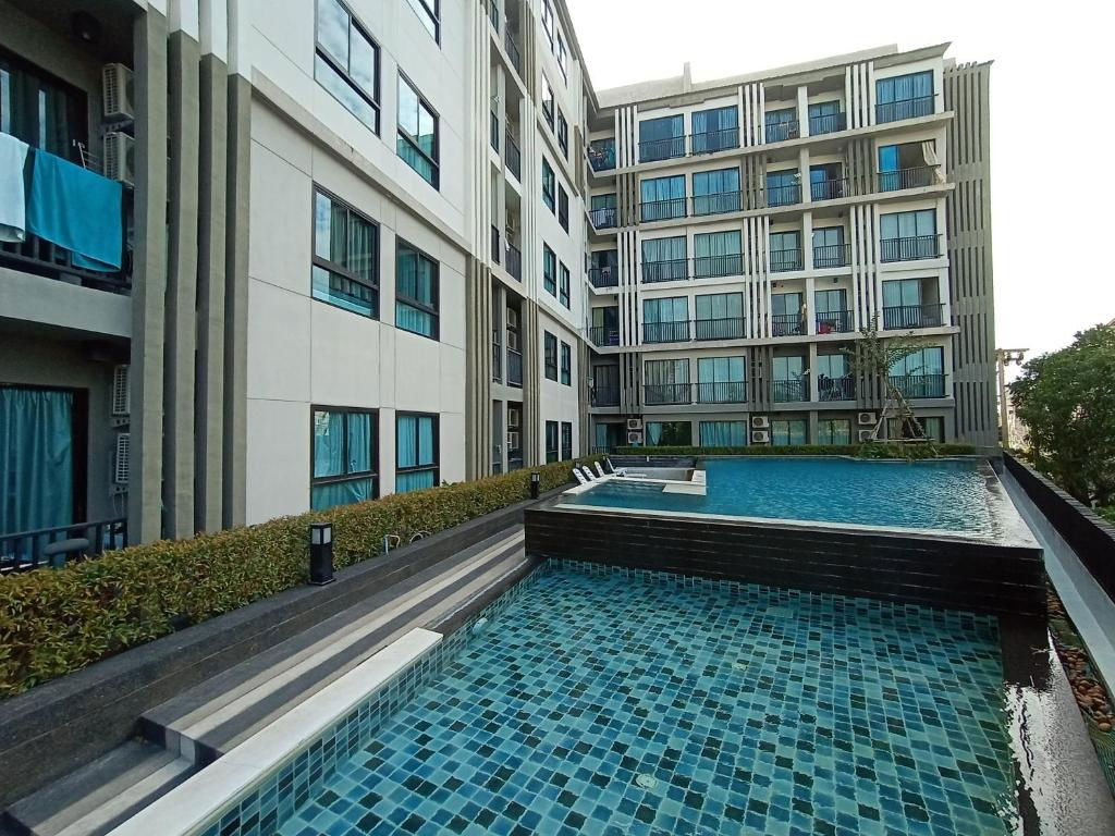 picture Zcape 1 Condominium For Sell WR-03461 - 11/12