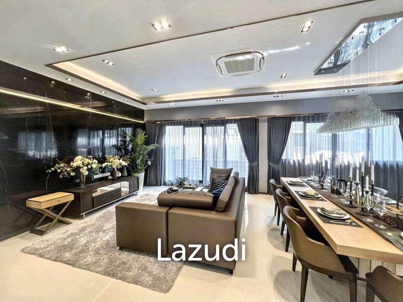 ขายบ้านเดี่ยว : 5 Bed 6 Bath 375 SQ.M The City Ekkamai - Ladprao