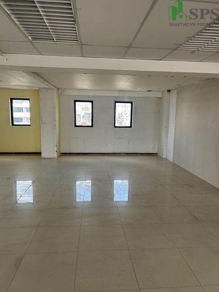 รูป พื้นที่สำนักงานให้เช่าใกล้ MRT Sutthisan (SPSAD2977) - รูปที่ 6/7