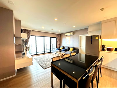 คอนโดให้เช่า : Penthouse : 3 bed 3 bath 120 ตรม วิวทะเลพาโนราม่า