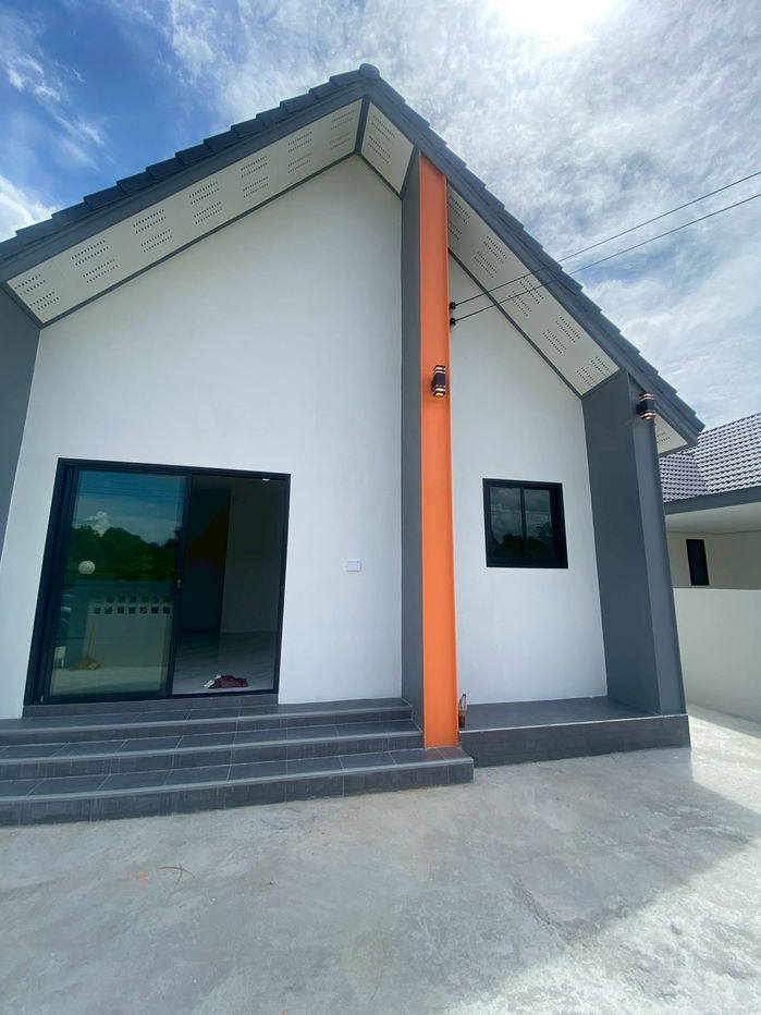 picture Single house for sale, 3 bedrooms, 2 bathrooms, Wat Sai, Nakhon Sawan - 2/7
