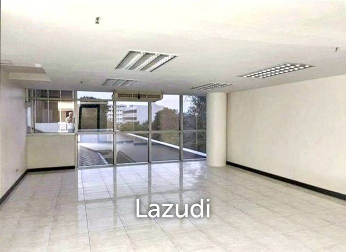 193 Sqm Office Space at Richmond Office building For Rent and Sale