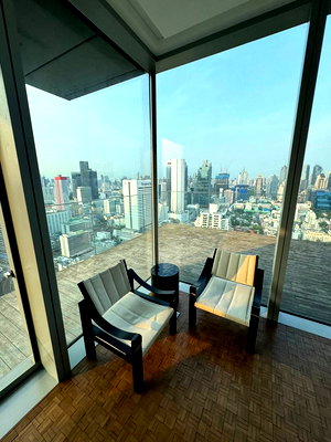 คอนโดให้เช่า : ● Prime Location ● ชั้น 30++ 205.00 ตร.ม. | 2 ห้องนอน มีระเบียง | ใกล้ BTS ช่องนนทรี 2 นาที, คิง เพาเวอร์ มหานคร 3 นาที, ตรีนิตีมอลล์ 3 4 นาที