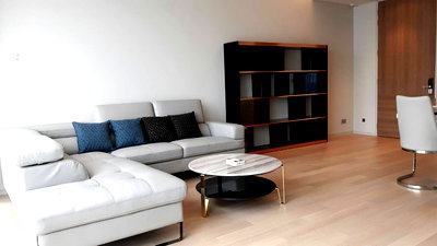 Condos for rent : ♠ Nice Decoration ♠ 05+ Floor 111 sq.m. | 2 bedrooms, city view | Near Eight Thonglor 1 min., Donki Mall 2 mins., BTS Thonglor 4 mins.