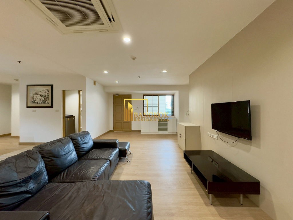 รูป Baan Suanpetch - Spacious 2 Bedroom Condo in Phrom Phong Area - BR18862CD - รูปที่ 2/36